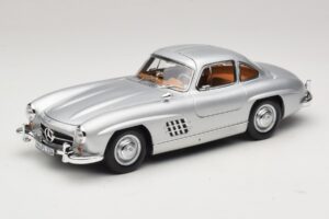 Mercedes 300 SL W198 alas de gaviota plata Norev 1:18 183857 Metal