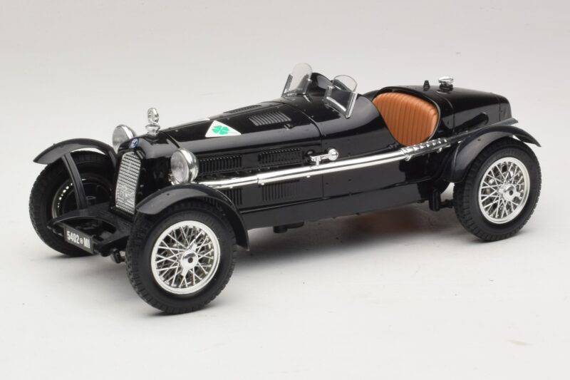 Alfa Romeo 8C Monza Negro Bburago 1:18 3014-P1 Metal