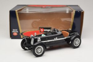 Alfa Romeo 8C Monza Negro Bburago 1:18 3014-P1 Metal - imagen 6 de 6