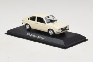 Alfa Romeo Alfasud Blanco Maxichamps 1:43 940120101 Metal - imagen 3 de 5