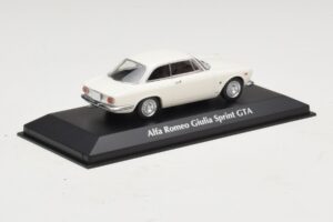 Alfa Romeo Giulia Sprint GTA Blanco Maxichamps 1:43 940120441 Metal - imagen 2 de 5