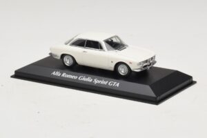 Alfa Romeo Giulia Sprint GTA Blanco Maxichamps 1:43 940120441 Metal - imagen 3 de 5