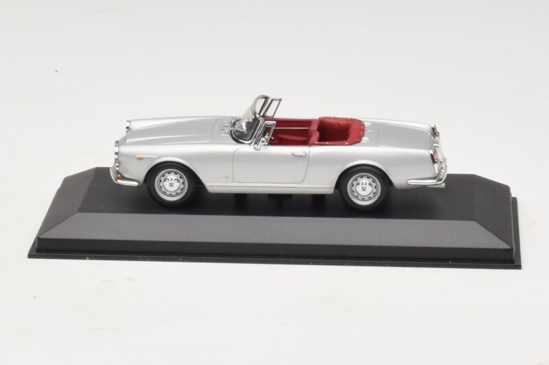 Alfa Romeo Spider 916 3.2 V6 24V Plata Minichamps 1:43 400120330 Metal