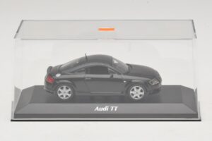 Audi TT 8N Negro Maxichamps 1:43 940017221 Metal - imagen 4 de 5