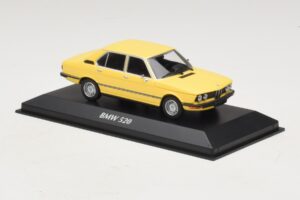 BMW 520 E12 Amarillo Maxichamps 1:43 940023001 Metal - imagen 3 de 5