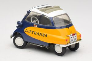 BMW Isetta 250 Lufthansa Revell 1:18 08926 Metal - imagen 7 de 8
