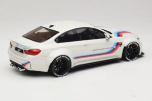 BMW M4 F82 Liberty Walk Caja de Repuesto GT Spirit 1:18 GT067-R1 Resina - imagen 2 de 6