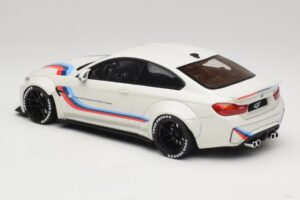 BMW M4 F82 Liberty Walk Caja de Repuesto GT Spirit 1:18 GT067-R1 Resina - imagen 5 de 6
