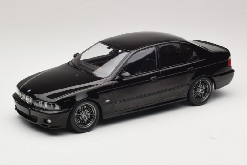 BMW M5 E39 Negro KK-Scale 1:18 KKDC181623 Metal
