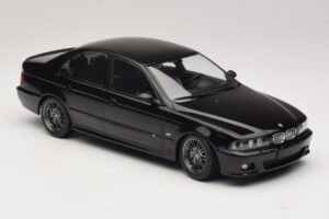 BMW M5 E39 Negro KK-Scale 1:18 KKDC181623 Metal - imagen 4 de 6
