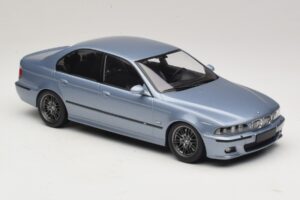 BMW M5 E39 Silverstone Blue Metallic KK-Scale 1:18 KKDC181622 Metal - imagen 4 de 6