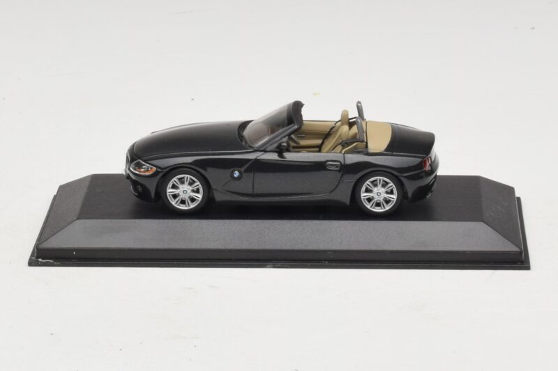 BMW Z4 E85 Negro Metalizado Caja De Reemplazo Minichamps 1:43 80420144055-R1 Metal