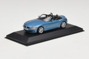BMW Z4 E85 Azul Claro Metalizado Caja De Reemplazo Minichamps 1:43 80420144054-R1 Metal - imagen 2 de 5
