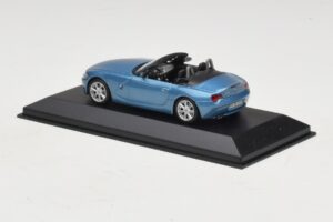 BMW Z4 E85 Azul Claro Metalizado Caja De Reemplazo Minichamps 1:43 80420144054-R1 Metal - imagen 3 de 5
