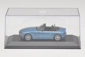 BMW Z4 E85 Azul Claro Metalizado Caja De Reemplazo Minichamps 1:43 80420144054-R1 Metal - imagen 4 de 5