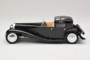 Bugatti Royale Negro Solido 1:18 8001 Metal - imagen 3 de 6