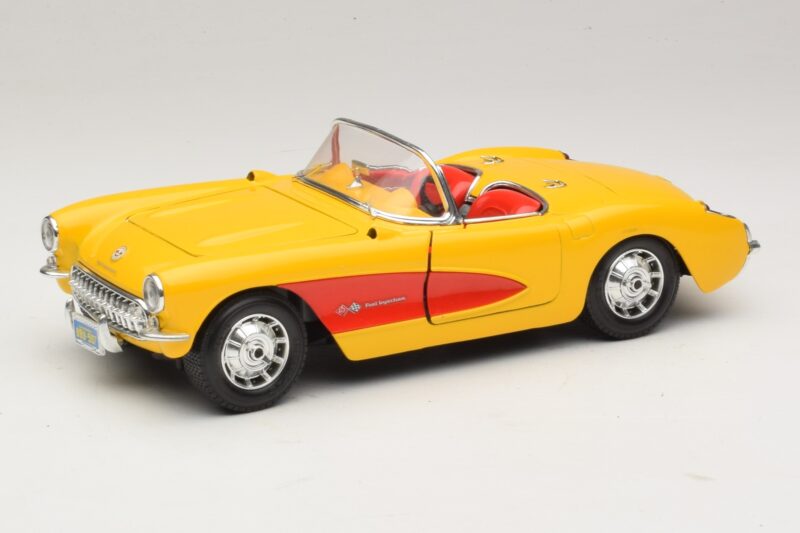 Chevrolet Corvette C1 Descapotable Amarillo Rojo Bburago 1:18 3034-M2 Metal