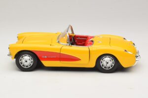 Chevrolet Corvette C1 Descapotable Amarillo Rojo Bburago 1:18 3034-M2 Metal - imagen 4 de 8
