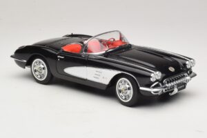 Chevrolet Corvette C1 Tuxedo Black AUTOart 1:18 71142 Metal - imagen 6 de 8