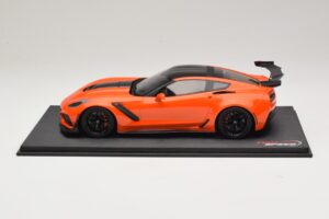 Chevrolet Corvette C7 ZR-1 High Voltage Tint TopSpeed 1:18 TS0147 Resina - imagen 3 de 6
