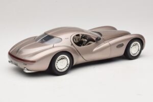 Chrysler Atlantic Beige Guiloy 1:18 68570 Metal - imagen 3 de 8