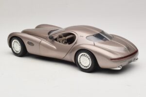 Chrysler Atlantic Beige Guiloy 1:18 68570 Metal - imagen 7 de 8