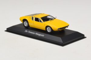 De Tomaso Mangusta Amarillo Maxichamps 1:43 940127120 Metal - imagen 3 de 5