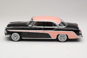 DeSoto Fireflite Sedan Negro & Rosa KK-Scale 1:18 KKDC181542 Metal - imagen 3 de 6