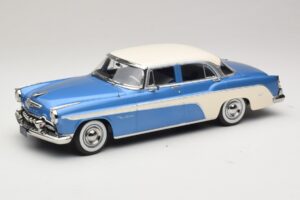 DeSoto Fireflite Sedan Azul Metalizado & Crema KK-Scale 1:18 KKDC181544 Metal