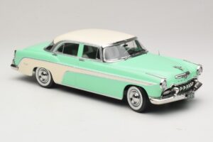 DeSoto Fireflite Sedan Verde Claro & Crema KK-Scale 1:18 KKDC181543 Metal - imagen 4 de 6