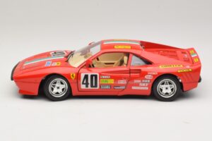 Ferrari 288 GTO #40 Rojo Bburago 1:18 3027-P4 Metal - imagen 4 de 8