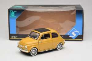 Fiat 500 Amarillo Solido 1:18 8042 Metal - imagen 8 de 8