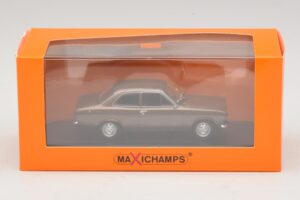Ford Escort Mk1 Marrón Metalizado Maxichamps 1:43 940081000 Metal - imagen 5 de 5