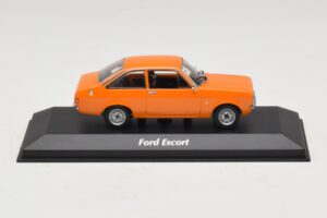 Ford Escort Mk2 Naranja Maxichamps 1:43 940084101 Metal