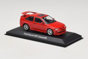 Ford Escort RS Cosworth Rojo Maxichamps 1:43 940082100 Metal - imagen 3 de 5