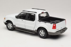 Ford Explorer Sport Trac Blanco Maisto 1:18 36891 Metal - imagen 7 de 8