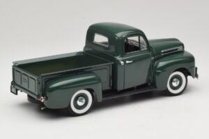 Ford F-1 Verde Road Legends 1:18 92218 Metal - imagen 3 de 8