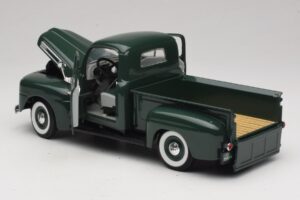 Ford F-1 Verde Road Legends 1:18 92218 Metal - imagen 5 de 8