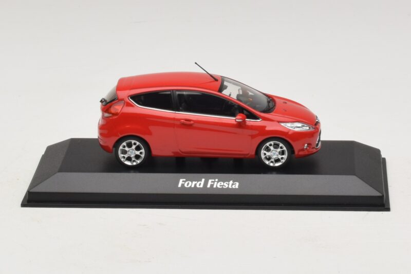 Ford Fiesta Mk7 Rojo Maxichamps 1:43 940088000 Metal