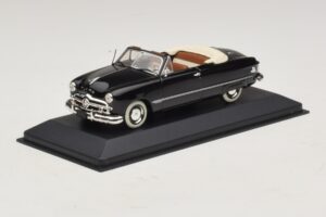 Ford FL Descapotable Negro Minichamps 1:43 400082231 Metal - imagen 2 de 5