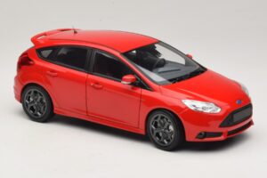 Ford Focus ST Mk2 Rojo Minichamps 1:18 110082002 Metal - imagen 6 de 8