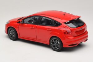 Ford Focus ST Mk2 Rojo Minichamps 1:18 110082002 Metal - imagen 7 de 8