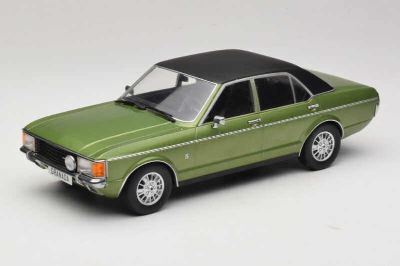 Ford Granada Mk1 Verde Metalizado & Negro MCG 1:18 MCG18569 Metal