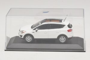 Ford Kuga Mk1 Blanco Edición Concesionario Minichamps 1:43 KUGA002 Metal - imagen 4 de 5