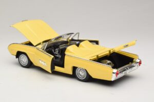 Ford Thunderbird Descapotable Amarillo Anson 1:18 30334-P1 Metal - imagen 5 de 8