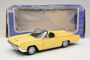 Ford Thunderbird Descapotable Amarillo Anson 1:18 30334-P1 Metal - imagen 8 de 8