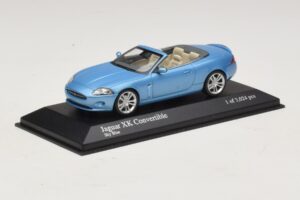 Jaguar XK X150 Descapotable Azul Claro Metalizado Minichamps 1:43 400130530 Metal - imagen 2 de 5