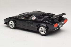 Lamborghini Countach 5000 Quattrovalvole Negro Bburago 1:18 3337 Metal - imagen 7 de 8