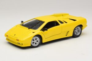 Lamborghini Diablo Amarillo Maisto 1:18 32803 Metal