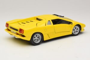 Lamborghini Diablo Amarillo Maisto 1:18 32803 Metal - imagen 3 de 8